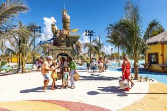 Carnival Cruise Line Celebration Key Lifestyle 2 ©Amanda Julca.jpg